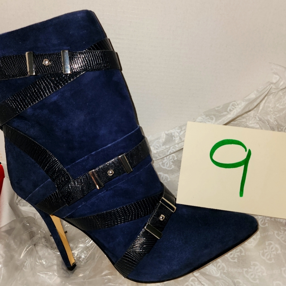 Navy blue heels